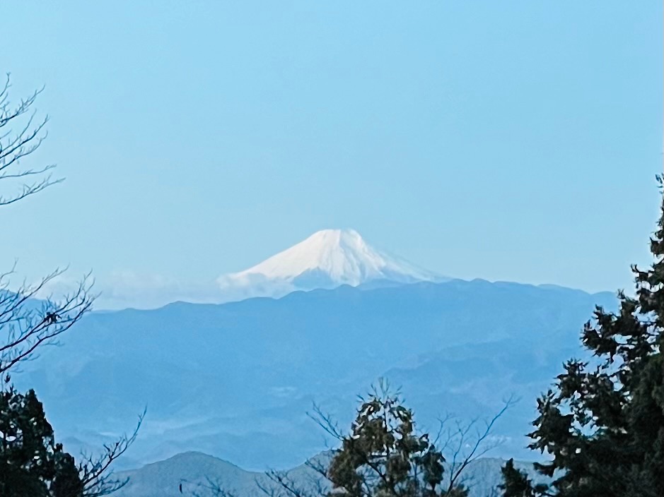 takeomoroi's tweet photo. あけましておめでとうございます。本年が、実り多い一年でありますように。 https://t.co/AICsZgDj8q