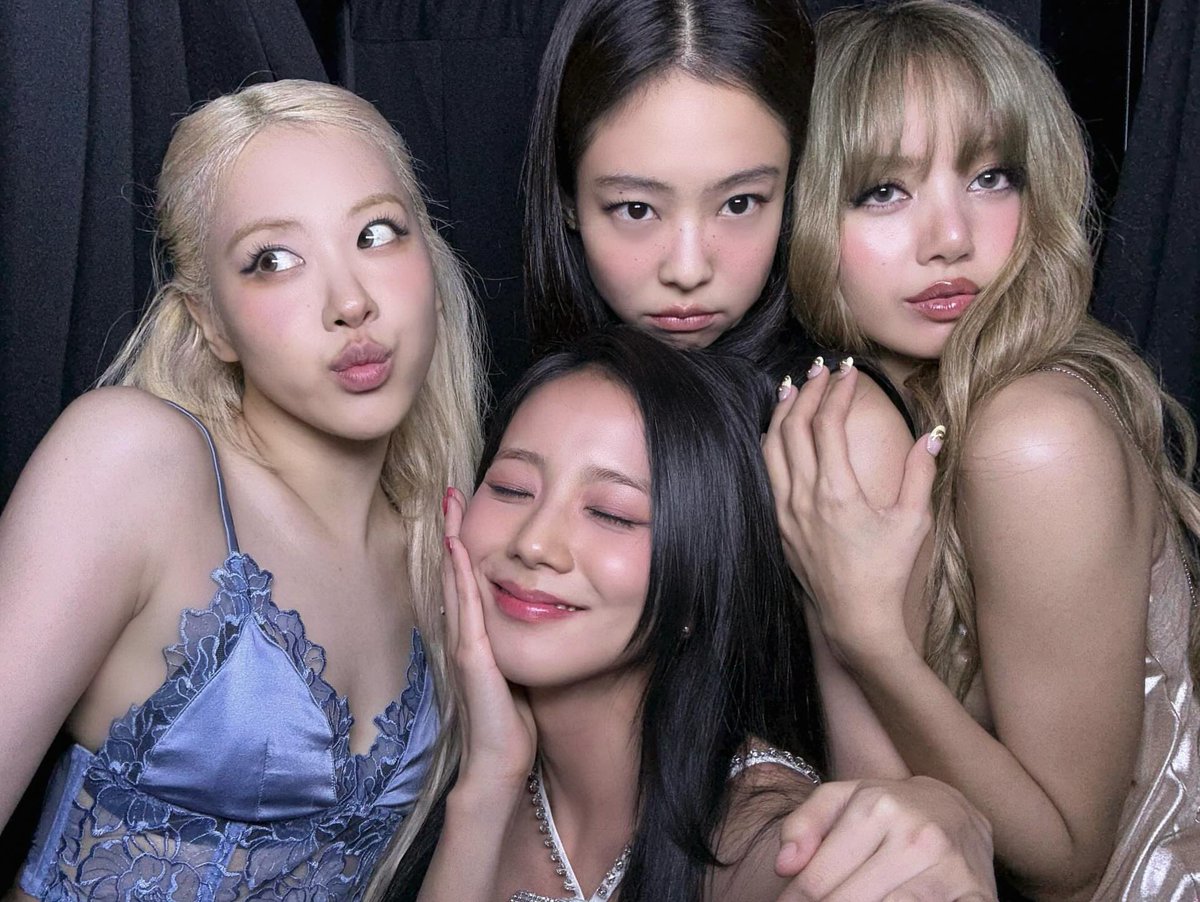 jennie pics tweet media