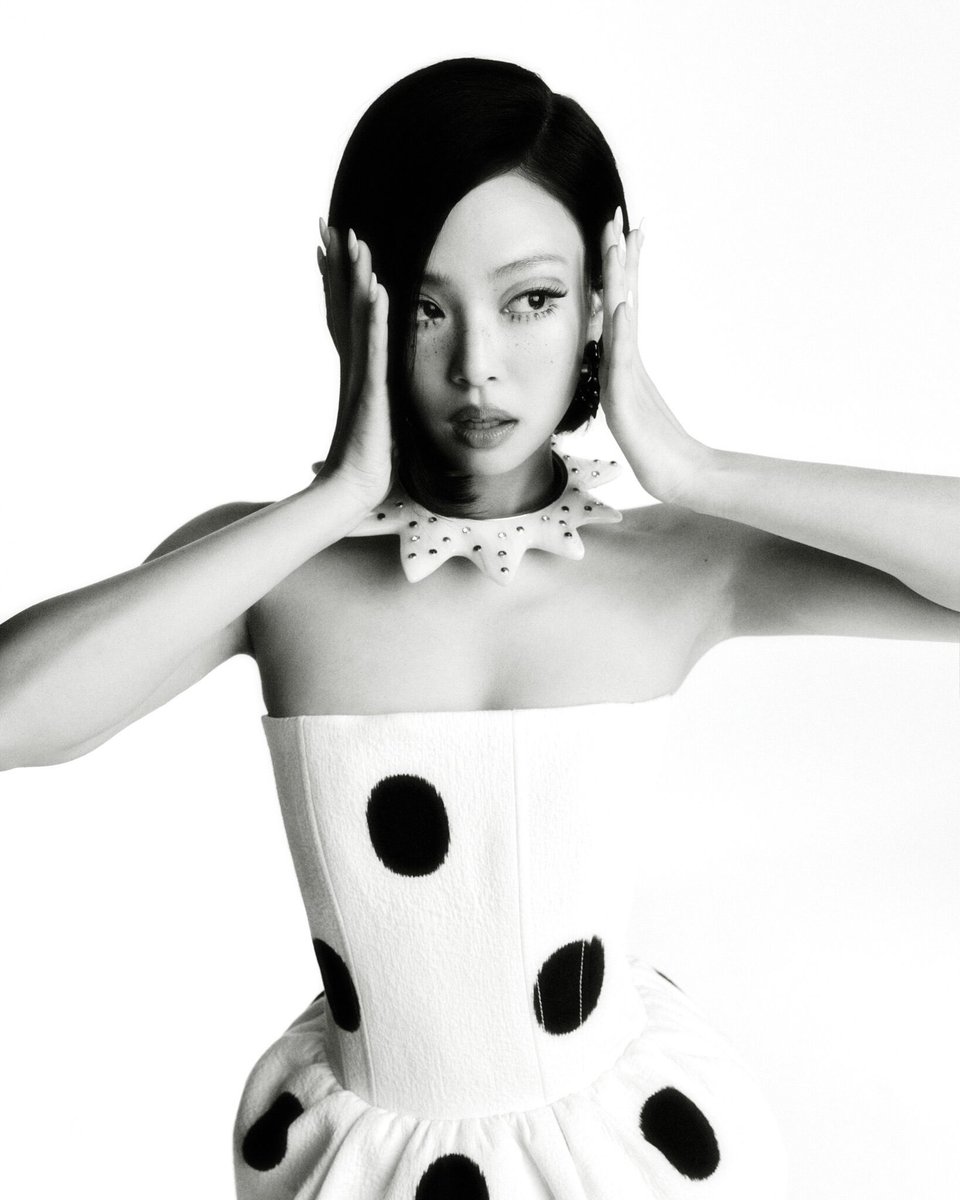 jennie pics tweet media