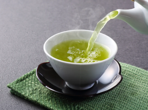 KristenJakobitz's tweet image. Try green tea in place of coffee for today's 4 p.m. pick-me-up. #GreenTea supports the thyroid in its production of the hormone thyroxine, revving up the #metabolism for several hours. #HormoneHealth