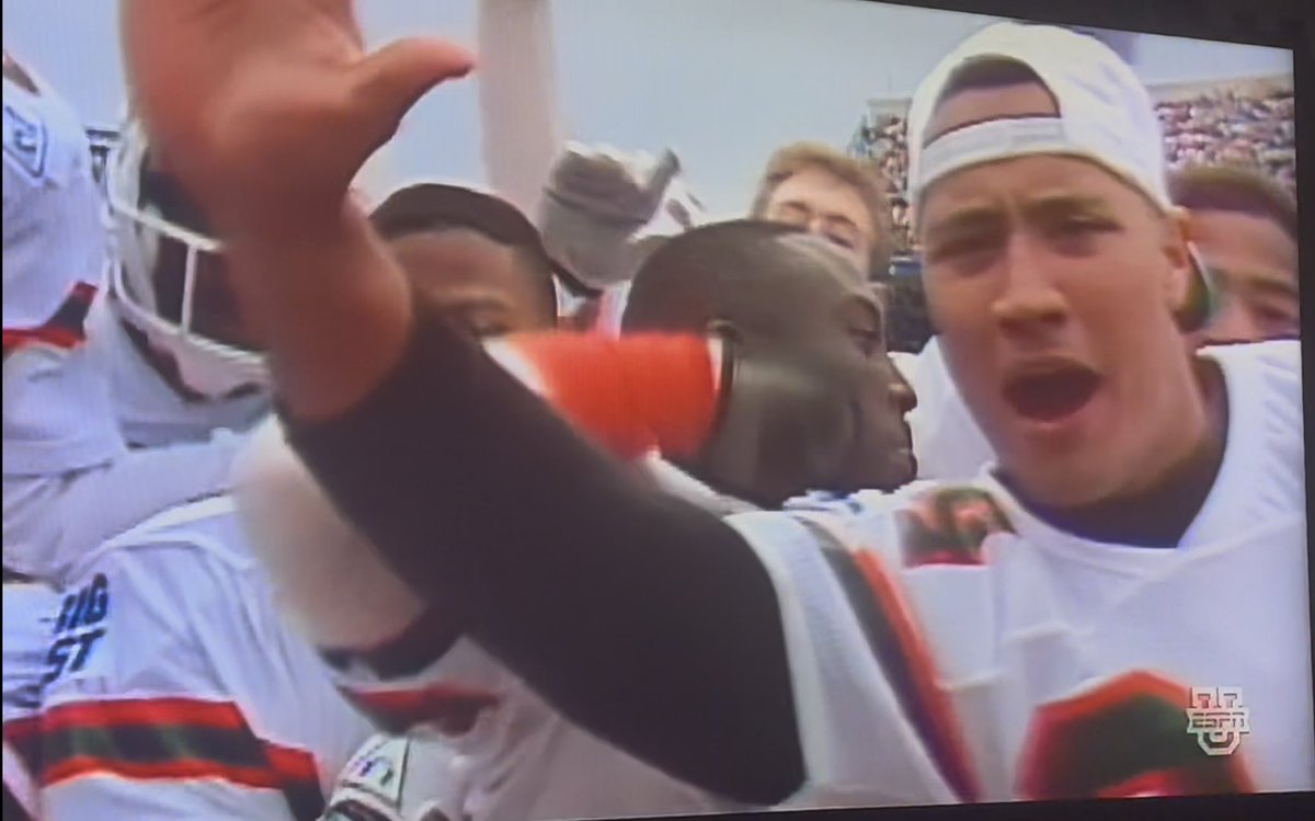 ChrisLaw's tweet image. Sorry Ohio

#TheRock 

#IfYaSmell #GoCanes