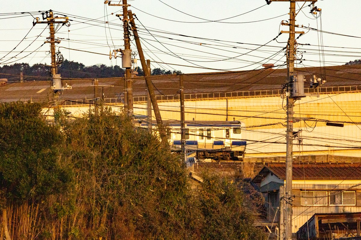 ooseno7100's tweet image. E501系、E531系日立付近では本数が少ないグリーン車、
E657系、朝日が反射したE531系
茨城県日立市
初日の出を撮りに行った会瀬港で、
電車の音が聴こえたら、とりあえず撮りました。