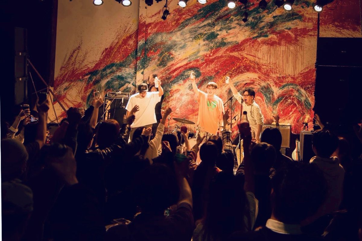 ニゲローズ tweet media