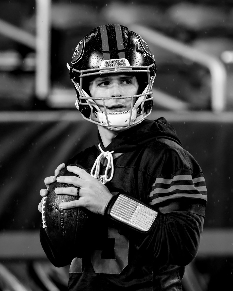 OurSf49ers's tweet image. QB 1 👑