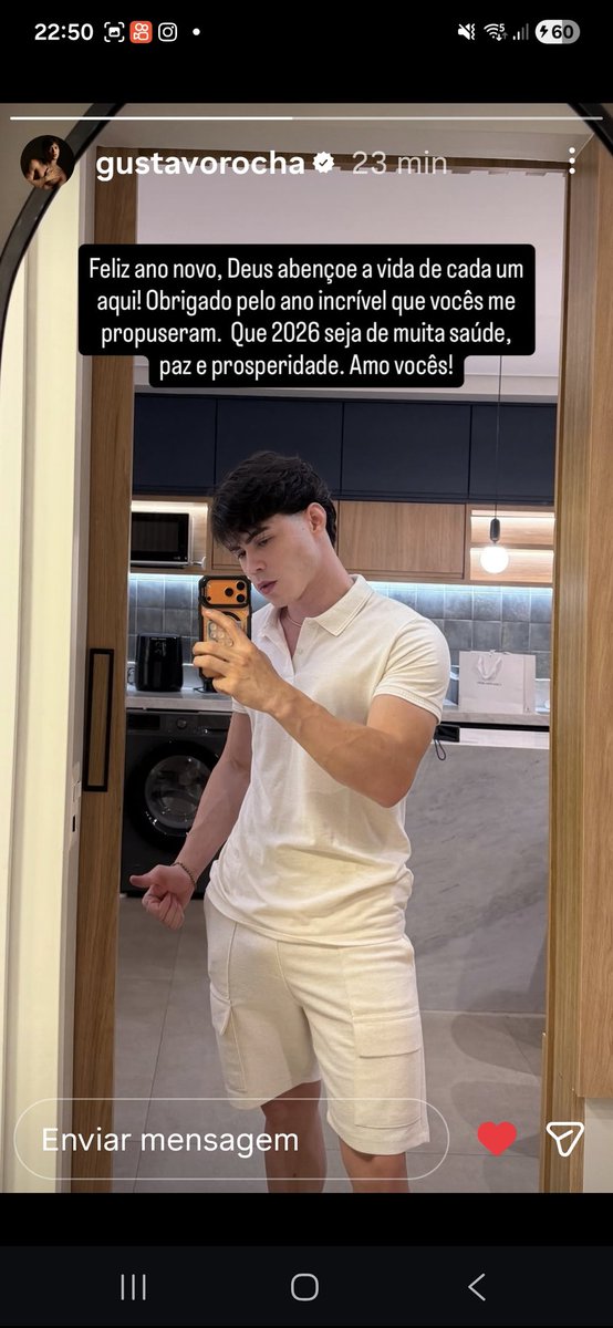 Que venha 2026,com muitas realizações... bênçãos e amor !!!! Sempre com muito amor por vc!!!!! Feliz ano novo Gu
