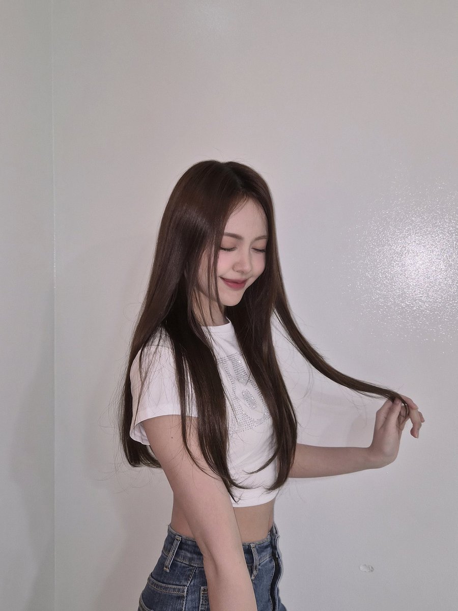 hcleeo's tweet image. happy new year dedek cantik !!!! 🥺💗