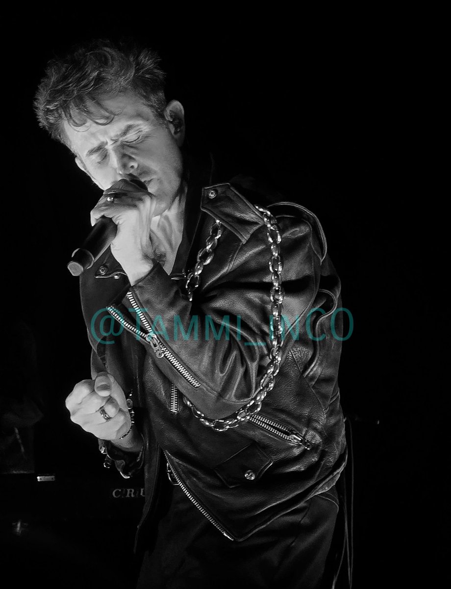 JoeysPackage's tweet image. #MACATTACK 
Wishing the happiest of birthdays to our favorite New Kid, @joeymcintyre! May the next year be full of blessings &amp;amp; love! - T
#JoeyMcIntyre #JoeMcIntyre #NKOTB