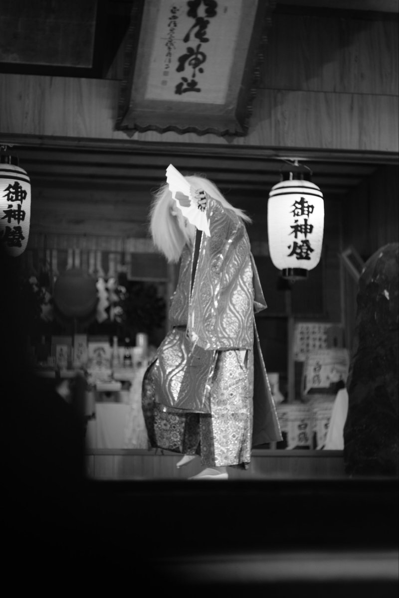 chome_sns's tweet photo. 2026年��明けましておめでとうございます🎍

年越しは、地域の伝統行事への参列か
らスタートです。 https://t.co/qDnAYxqqCV
