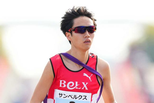 【騒然】吉田響が衝撃の23人抜き、24位から首位浮上 ニューイヤー駅伝
news.livedoor.com/article/detail…

2区を担当する吉田は24位でタスキを受けると、3キロまでに5人を抜いて勢いを加速。13キロ過ぎで23人を抜いてトップに立つと、SNSでは「短距離走？」「すごすぎて笑ってる」などの声が上がった。