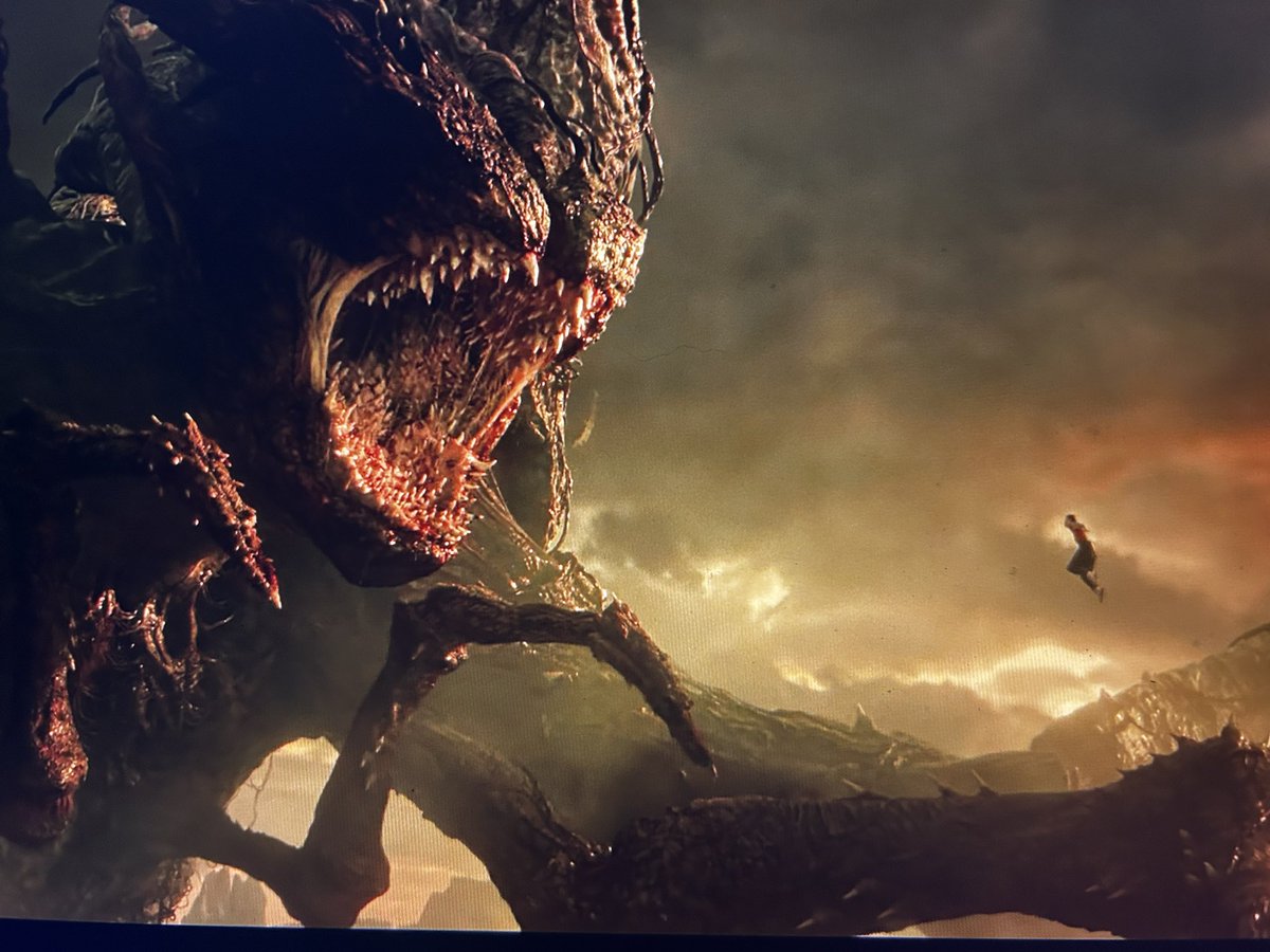 trevspengIer's tweet photo. SPOILERS #strangerthings5spoilers 
.
.
.
.
.
.
.
.
EL FIGHTING THE TREE FLAYER AND VECNA…..🚬 https://t.co/btPXLMk2cq
