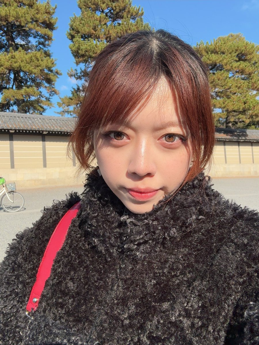 morie_gr's tweet photo. 2026一発目自撮り！
友達と京都に来てるおん👽 https://t.co/XSWnYqtkQe