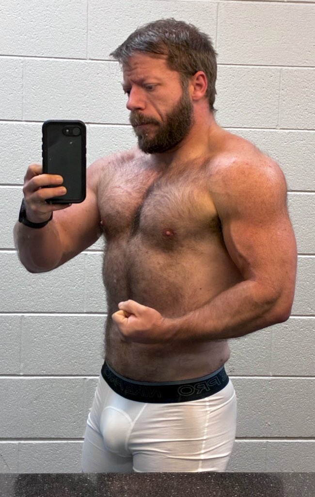 JBcatamount tweet media