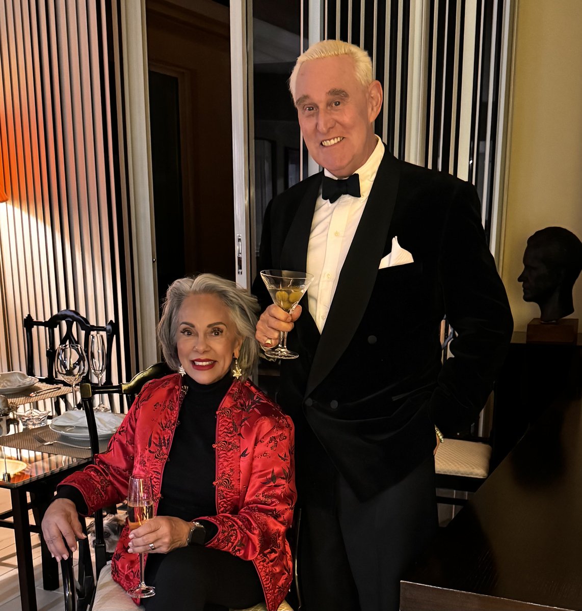 RogerJStoneJr's tweet image. Happy New Year from the Stones