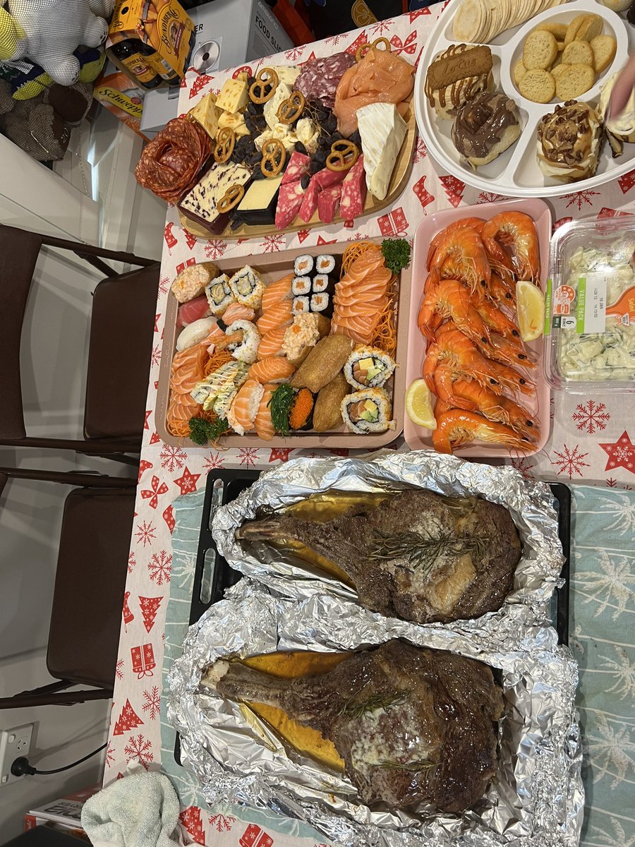 Hong89041's tweet photo. 2026的第一餐 https://t.co/RXvof8cxhN