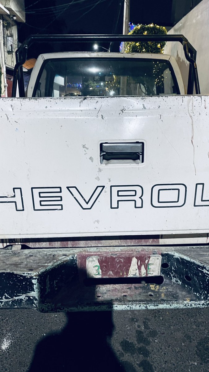 Aquí los vehículos oficiales de la <a href="/XochimilcoAl/">Alcaldía Xochimilco</a> con el VoBo de #CirceCamacho  enfiestados y con las puertas abiertas de sus unidades en Prol Div del Norte. <a href="/ContraloriaCDMX/">Secretaría de la Contraloría General CDMX</a> con placas modificadas para no ser vistas 🧐
Que asco de gobierno ! 
<a href="/PANCDMX/">PAN Ciudad de México</a> <a href="/SAIMovMX/">Asuntos Internacionales | Movimiento Ciudadano</a>