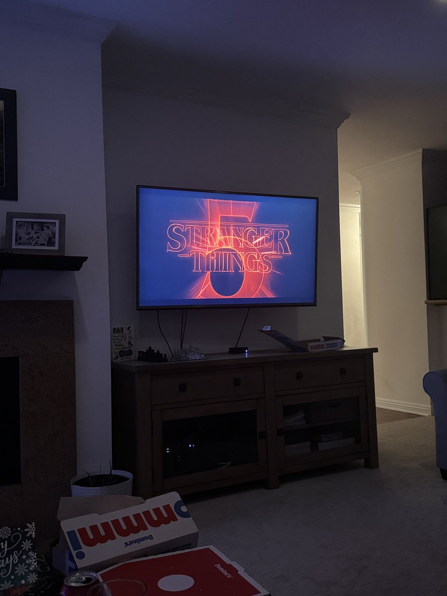 ToothlessPJ's tweet image. Watching