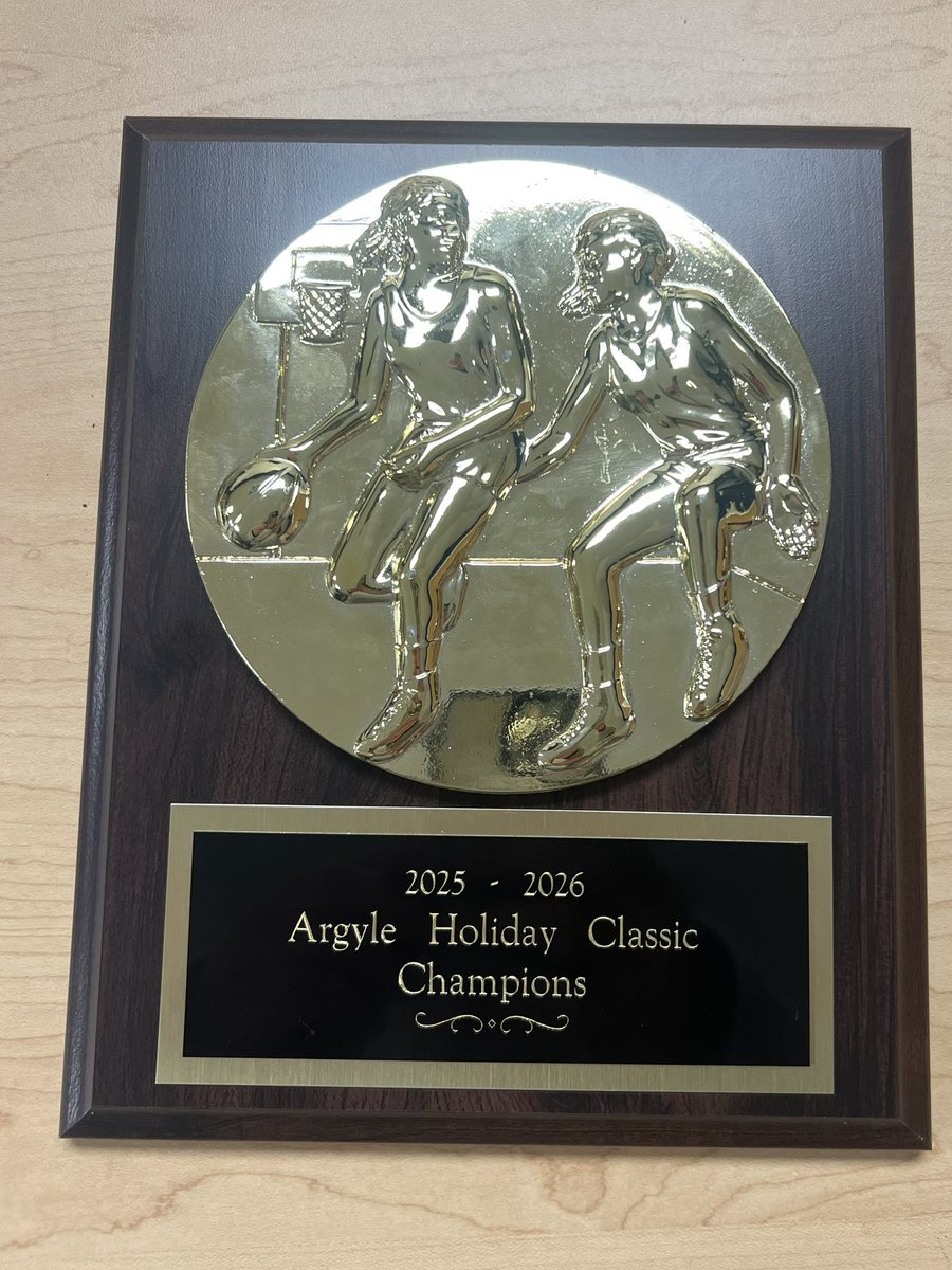 coachssmith0220's tweet photo. Warrensburg Lady Burghers win their division of the Argyle Showcase Tournament with 52-29 win over a scrappy Cambridge team.  Great job girls 🏀💙💛🏆 @ByPeteTobey @JJohnsonPxP @TUSidelines @PostStarsports @section2hoop @dgazettesports @SaratogaSports @SunCmtyNews https://t.co/l4DKHT713i