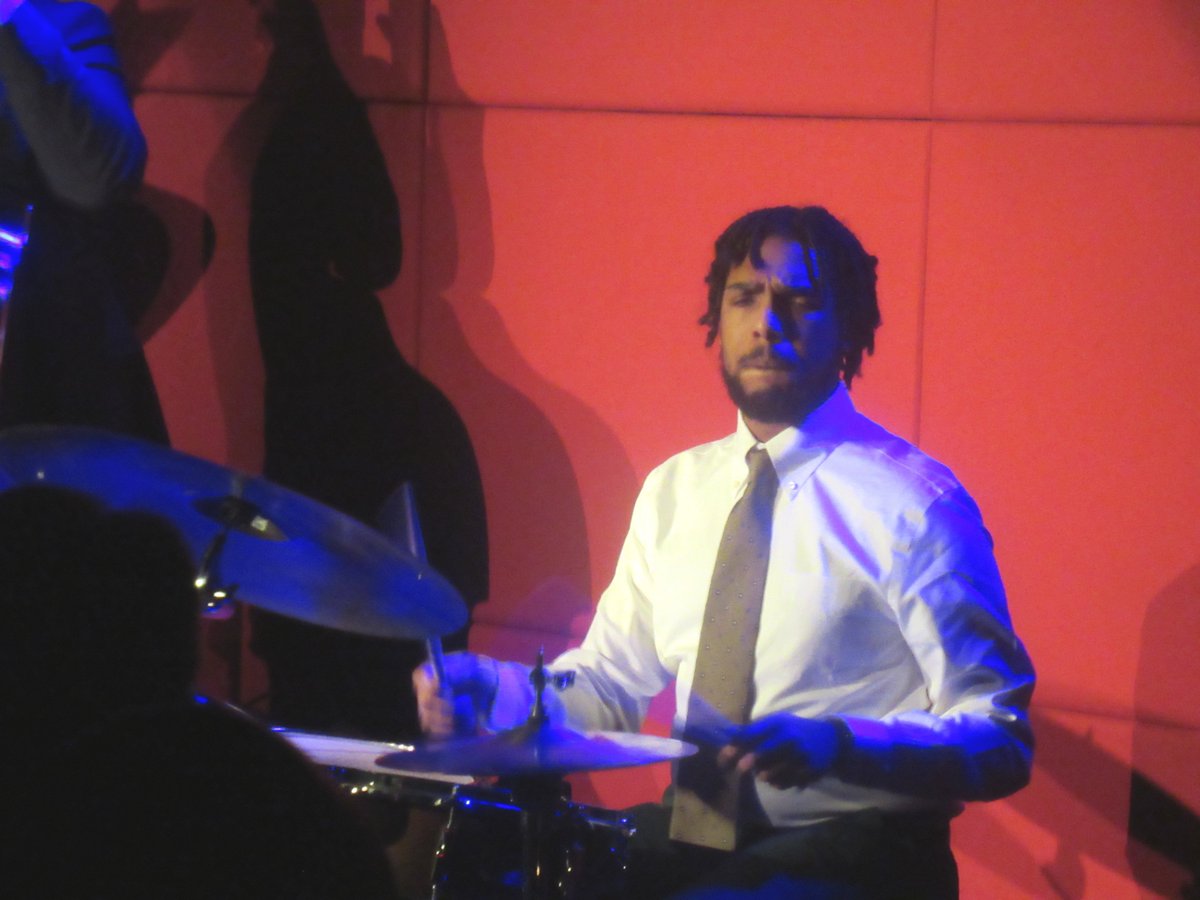 QOTDCT's tweet image. #RecentlyInCT / #RecentConcertsInCT:
The @ChristianSands1 Trio at the Side Door Jazz Club in #OldLyme, 12/7/2025, with @Jonathon_M_C (bass) and Ryan Sands (drums)