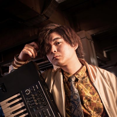 2026年明けましておめでとうございます。僕は遂に念願のCDJで年越しすることができました。(見る方です)

今年の抱負:出る方になる

p.s.新しいアー写見ました？それに合わせて僕の宣材写真もこれに変えようと思います。今年もVatelier.とミハタタテナシをどうぞよろしくお願い致します。
