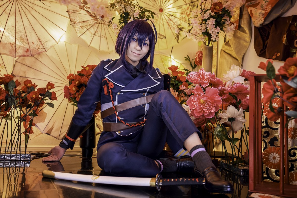 ** Cosplay コスプレ **
鯰尾藤四郎 ／ 刀剣乱舞ONLINE
Namazuo Toushiro / Touken Ranbu ONLINE
Cosplay: 瀬凪 悠  [Haruka Senagi] (<a href="/senagi/">瀬凪 悠［Haruka Senagi］｜28-3/1: こすおふ静岡</a> )
Photograph: cozy
2025-06-01 スタジオこむや