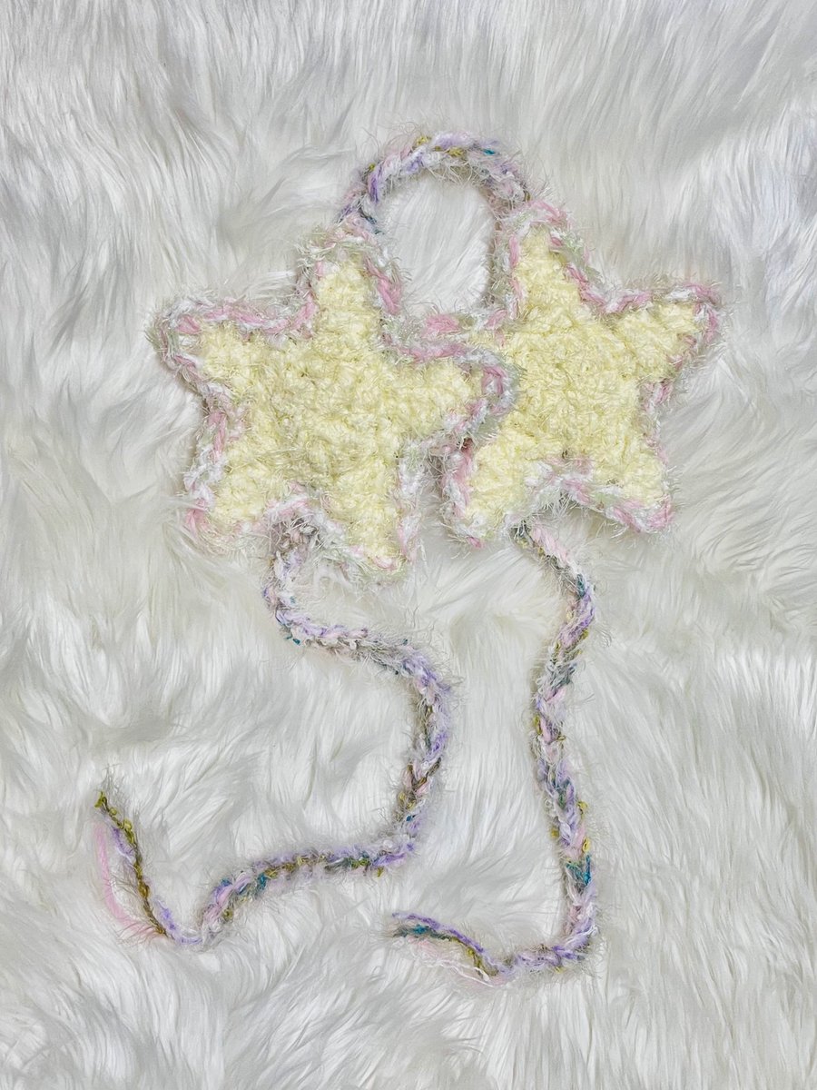 emptyroom_kr's tweet image. #NCTWISH #SAKUYA 
🌟💐 파스텔톤의 별 니트 귀마개를 제작하였습니다.