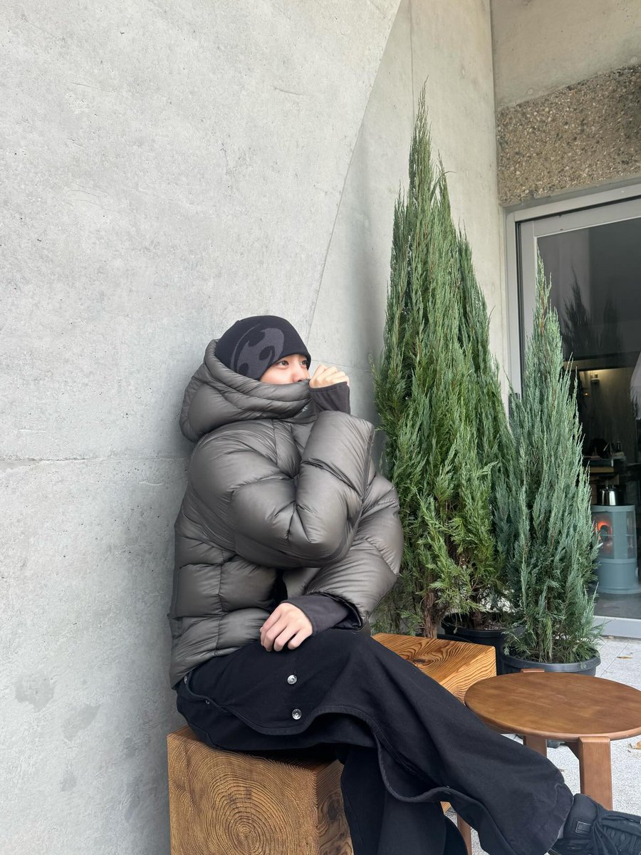 yuvin_diary's tweet photo. 260101(목)
❂ 유빈 인스타그램 피드
2026 다시🏁
#송유빈 #유빈 #YUVIN #SONGYUVIN https://t.co/Y58X0M4K5X