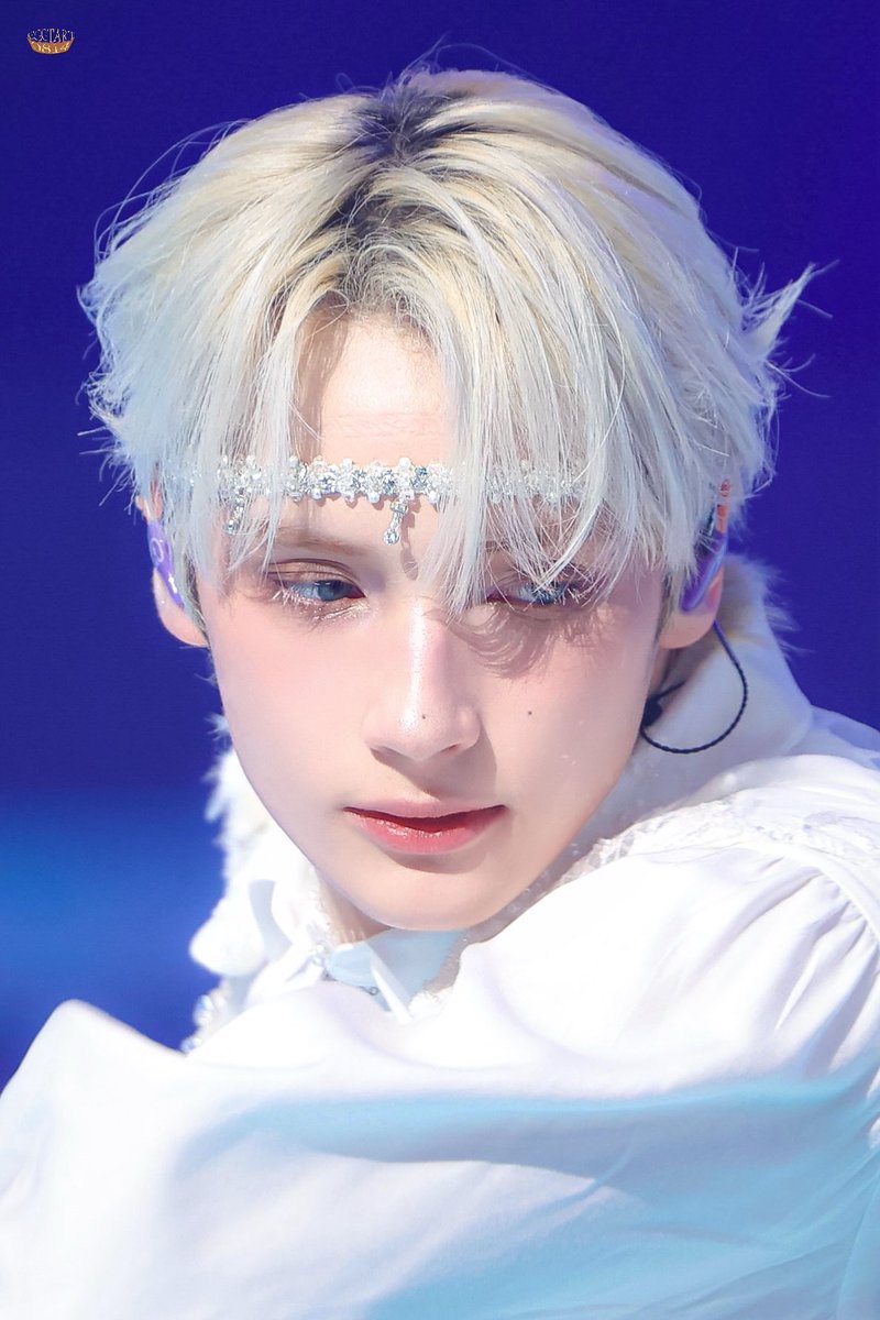 rayofhues's tweet image. good LORDDD THIS IS CRAZY ASS FACECARD