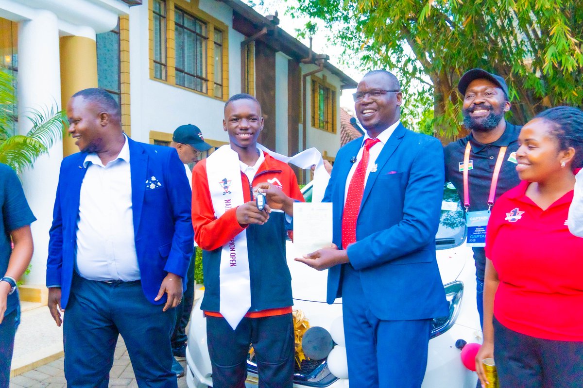 CarolRadull's tweet image. Jadon Simiyu and Jully Mutisya were crowned the 2025 Kenya National Chess Champions after a highly competitive championship held at the Westwood Hotel in Nairobi.

At just 13 years old, Simiyu made history as the youngest national champion ever, while Mutisya held her nerve under…