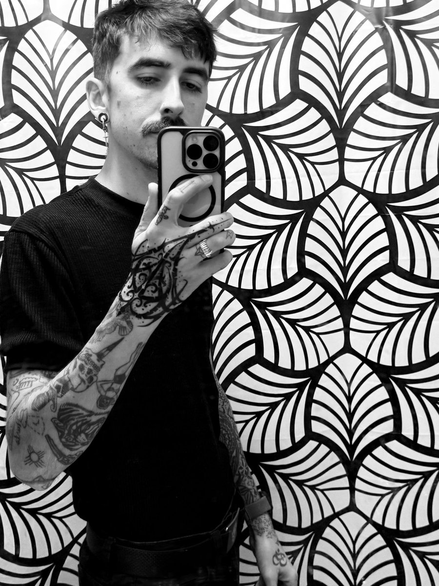 20s to 30s evolve form 🖤