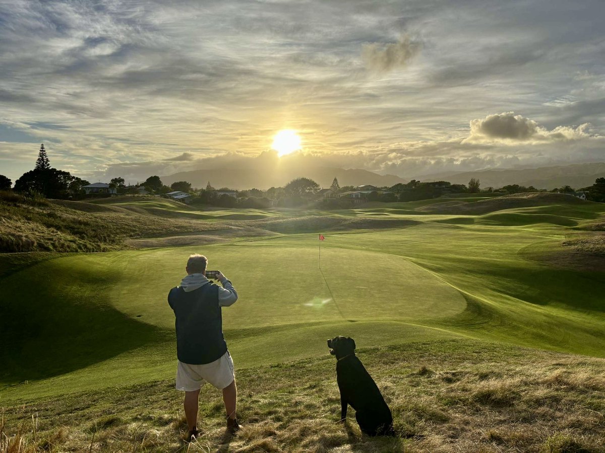 Happy New Year. A busy schedule ahead in 26 and looking forward to chasing sunrises and sunsets and everything in between.