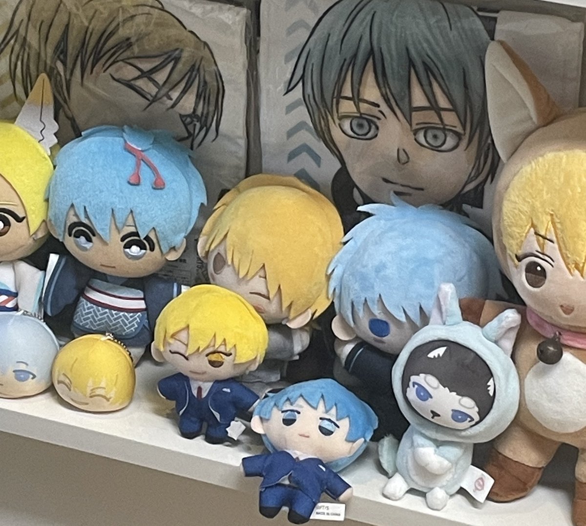 쿠로콧ㅊ1 왜 누워 잇어 너두 인생이 고되구 그래?