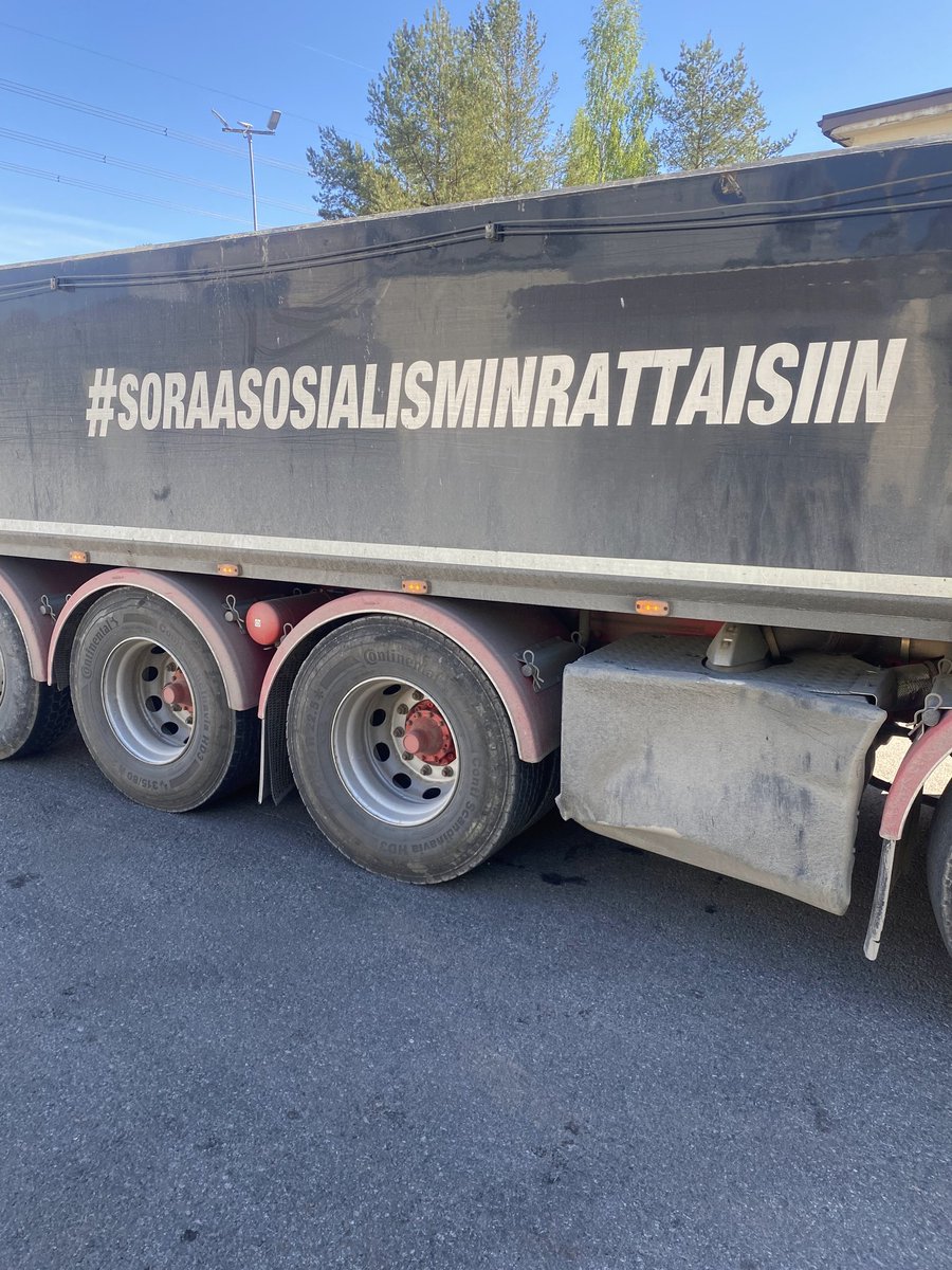 Teittekö uuden vuoden lupauksia? Minä tein, aion tilata soraa.