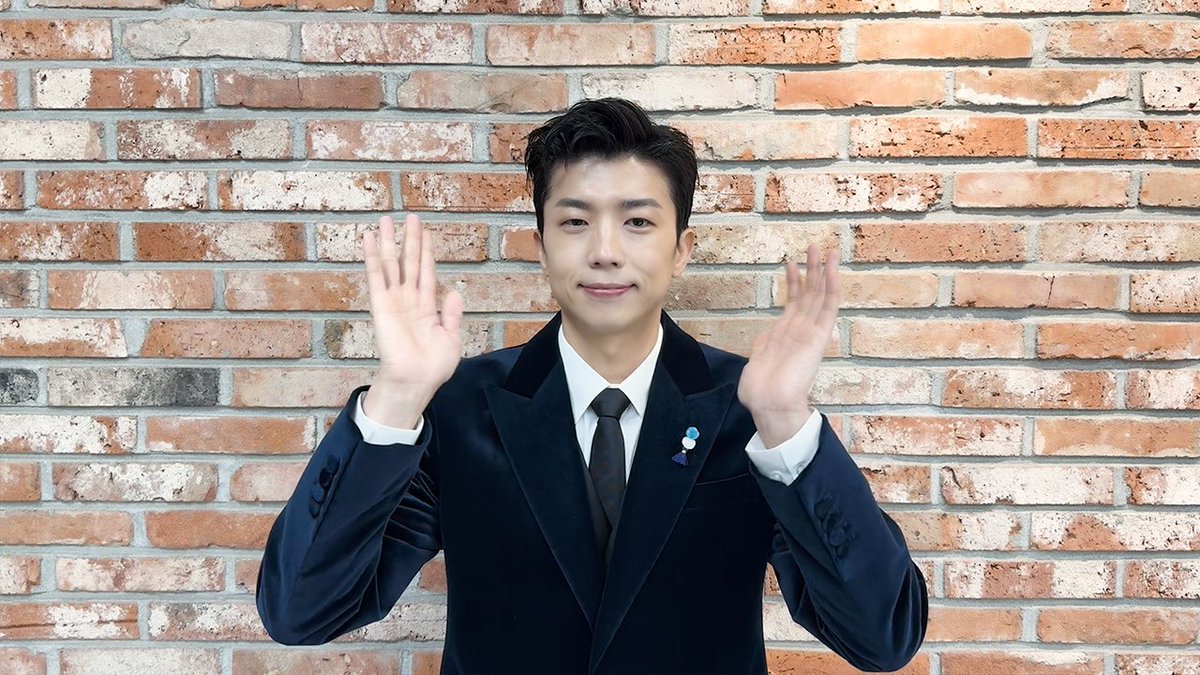 장우영의 2026 새해 인사 (New Year's Greetings for 2026) 🐎

💙 youtu.be/l_3o-DXVI4Q

#2PM #투피엠
#장우영 #JangWooyoung