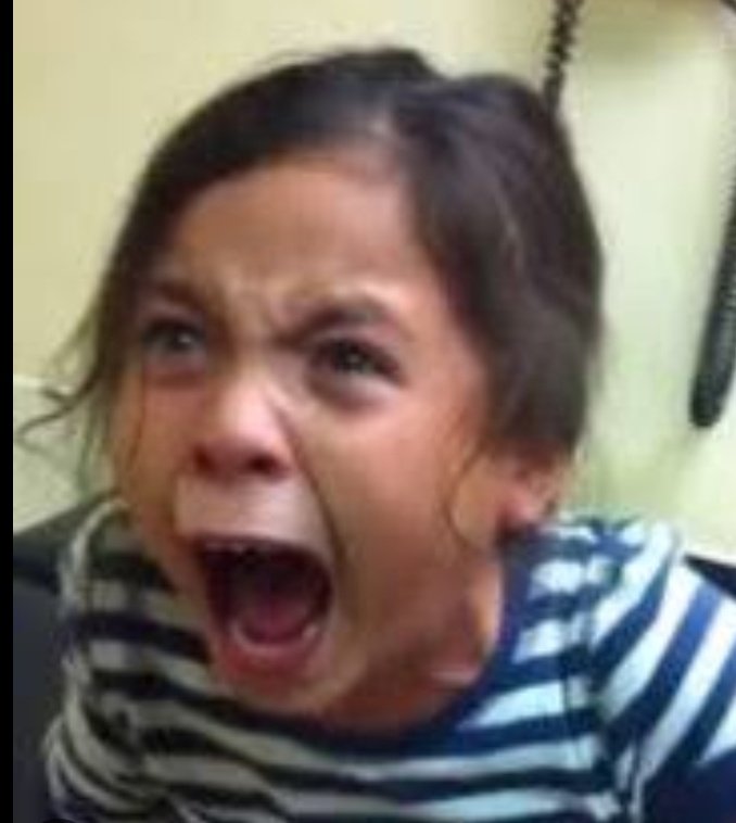 sammie_boi20's tweet image. Mum: Emma 

Me: He's sleeping

Mum: you too come and wash this plate 

Me: Emmaaaaaaaaaaa