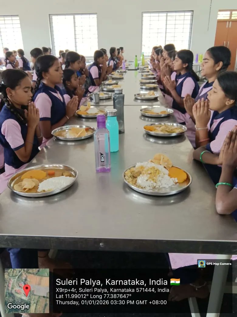 549Igrs's tweet photo. Lunch  #SocialAudit_SWDMeals #SocialWelfare_Karnataka https://t.co/t4uOYf1t92