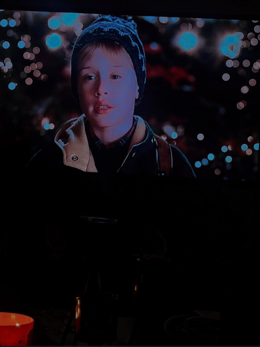 codeblcv's tweet image. The crazy bird lady just needed a hug, like me :// I hope the new year is better for everyone 🖤don’t be a bitch n count yo blessings