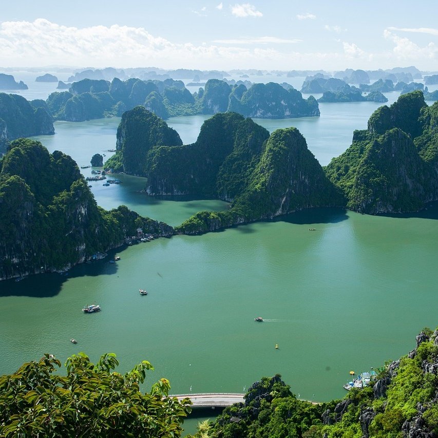 GlobalStatsX's tweet photo. 🌏 Best Countries to Visit in Your Lifetime

1.🇹🇭 Thailand 
2.🇬🇷 Greece 
3.🇮🇩 Indonesia 
4.🇵🇹 Portugal 
5.🇱🇰 Sri Lanka 
6.🇿🇦 South Africa 
7.🇵🇪 Peru 
8.🇮🇹 Italy 
9.🇮🇳 India 
10.🇦🇪 UAE
11.🇫🇷 France 
12.🇬🇧 United kingdom 
13.🇺🇸 United states 
14.🇪🇸 Spain
15.🇦🇺 Australia 
16.🇲🇻 Maldives 
17.🇳🇱 Netherlands 
18.🇦🇷 Argentina 
19.🇱🇨 St. lucia 
20.🇨🇿 Czech republic 
21.🇧🇷 Brazil 
22.🇪🇬 Egypt 
23.🇨🇷 Costa rica 
24.🇵🇭 Philippines 
25.🇹🇷 Türkiye 
26.🇻🇳 Vietnam 
27.🇲🇽 Mexico
28.🇮🇪 Ireland 
29.🇯🇵 Japan 
30.🇨🇦 Canada 

✨️ Source: CEOWORLD magazine