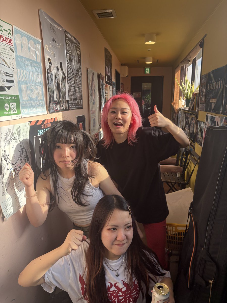 2025年12月31日(水)
横浜B.B.STREET
The last night of B.B. STREET &amp; GETTOSO STUDIO

破壊光線に関わってくれた、全ての皆様本当にありがとうございました！
2025年はモリモリ楽しみましたので、
2026年もバリバリ楽しみましょう！！

いい曲をみんなで沢山つくります！！
今年もよろしく🦀🦀🦀