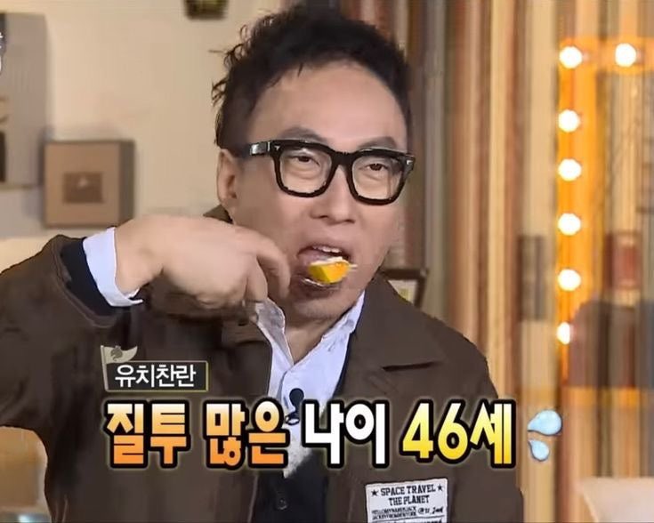 rgmroso's tweet image. 아니 원래 짤이랑 
케이크 사이즈부터 다른거 너무 웃겨
ㅋㅋㅋㅋㅋㅋㅋㅋㅋㅋㅋㅋㅋ ㅠㅠㅠ
스푼도 크고 케이크도 크고 으하하하