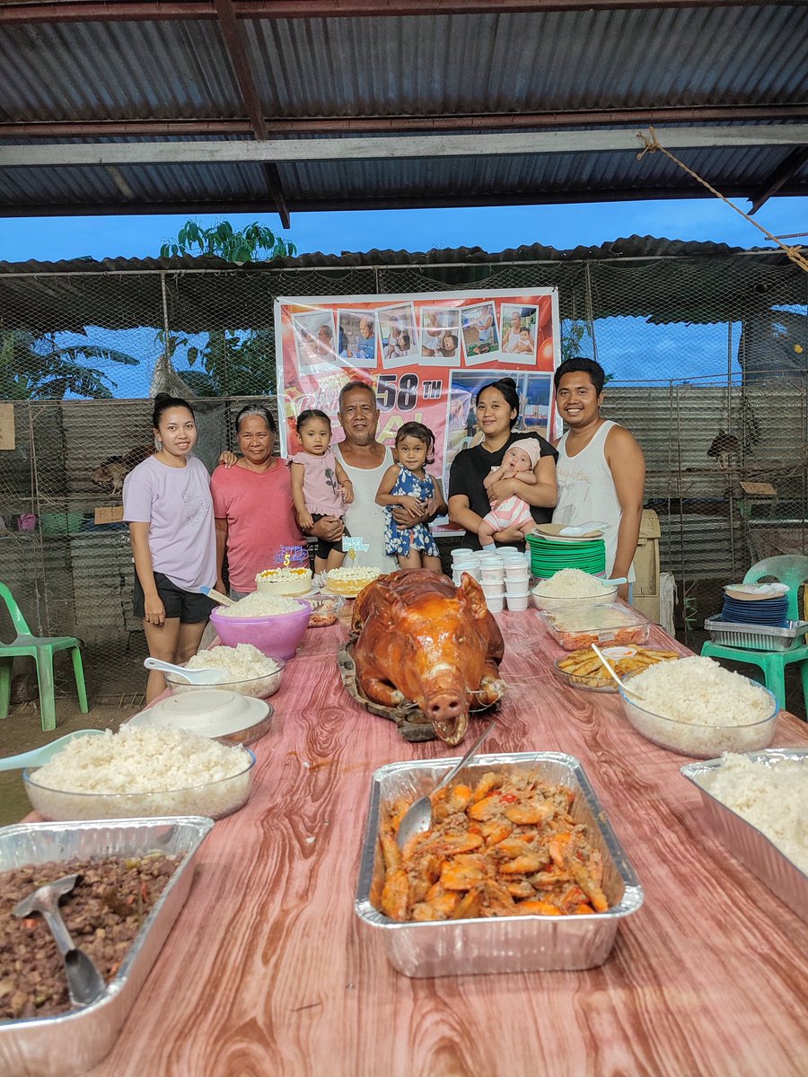 line_rehs's tweet photo. Papa's bday https://t.co/RVrqaVaQVR