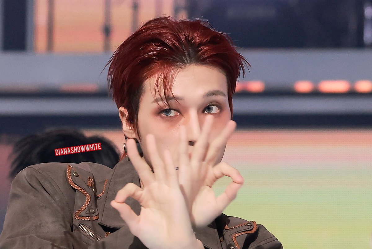 dianasnowwhite's tweet image. 260101 우영 - MBC 가요대전
새해 복 많이 받으세요 ~ 🙇🏻‍♀️🎆

#WOOYOUNG #우영 #정우영 #ウヨン
#에이티즈 #ATEEZ @ATEEZofficial