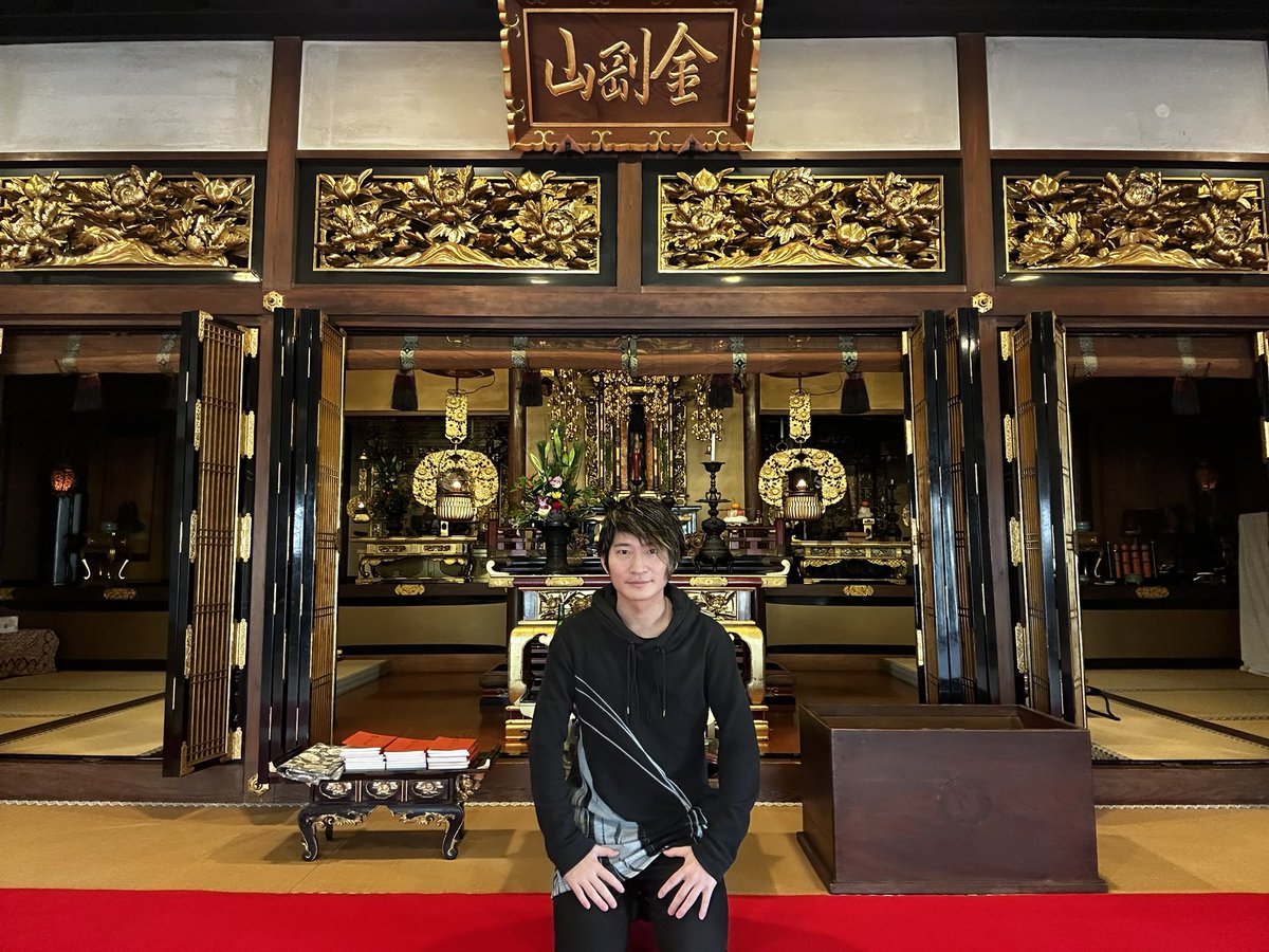 明けましておめでとうございます🌟
今年はメジャーデビュー10周年を迎えると言う事で！！凄いです！！！
感謝し尽くす1年にします！

#BURNOUTSYNDROMES