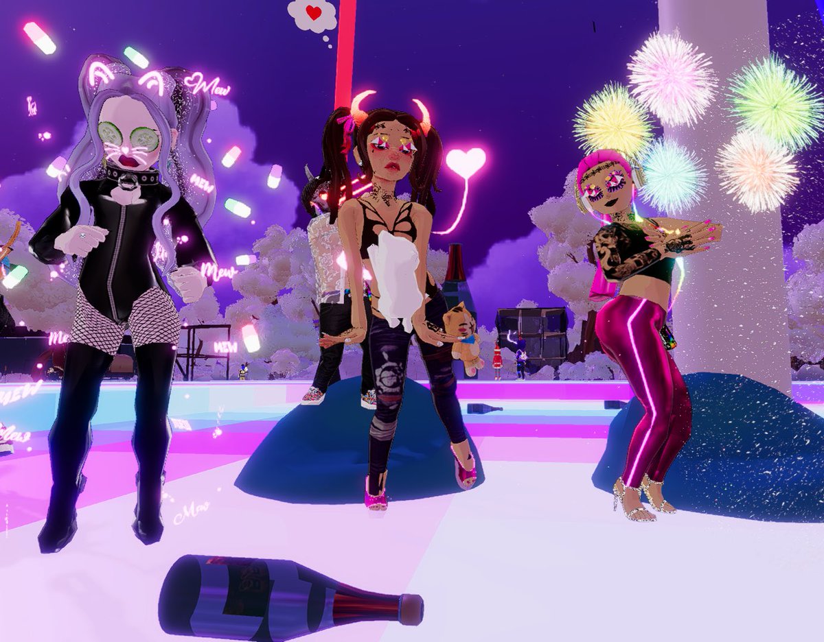 Happy New Year!

Dancing in <a href="/decentraland/">Decentraland</a> with <a href="/toxicwaifudcl/">ToxicWaifu</a> <a href="/em_DCL/">emmmeta</a> <a href="/DOCTORdrippNFT/">DOCTORdripp</a> and the Fam! Listening to <a href="/MAKEANFT/">make</a> and vibingggg!