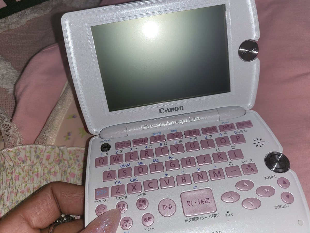 𝔹𝕣𝕠𝕟𝕫𝕖𝕕 𝕓𝕦𝕟𝕟𝕚 ❤︎ tweet media