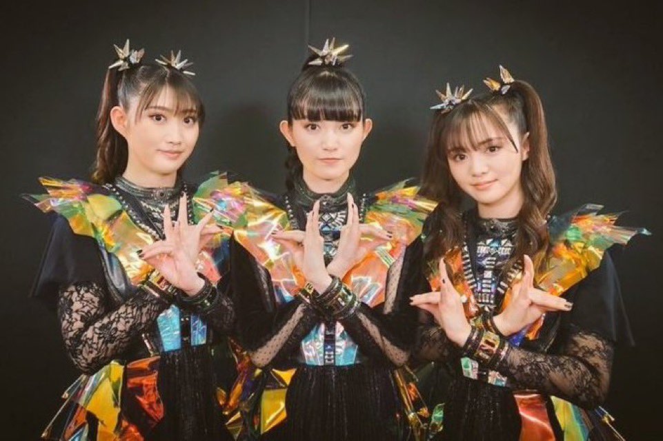 新年あけましておめでとう御座います‼️
今年はわたくし70レベル吉鳥20周年
7020の年です，健康に気をつけて皆様
共々頑張っていきたいと思います‼️
宜しくお願いします‼️