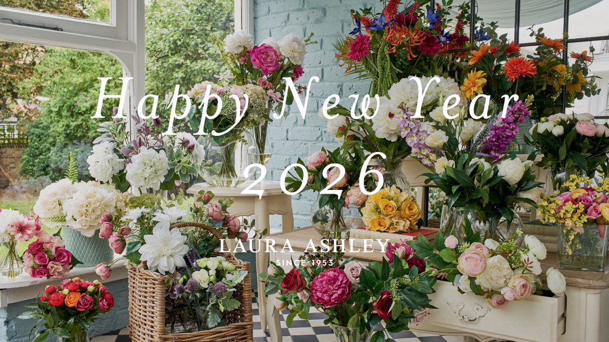 💐新年あけましておめでとうございます💐 昨年はローラ アシュレイ