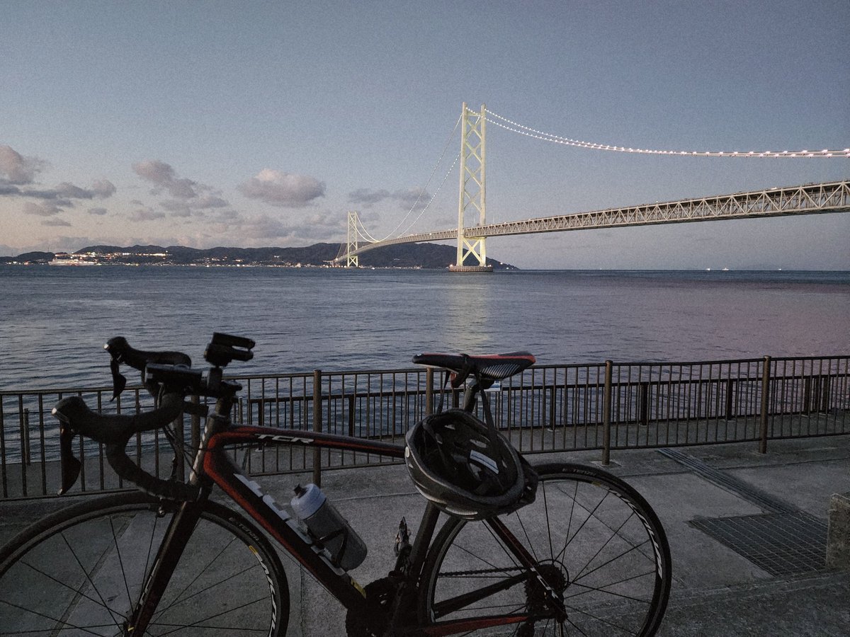 timestranger66's tweet photo. 先月からロードバイク始めて、初の100㎞ライド(往復で)
お尻いたい。。。初心者なので色々教えてくれる方お願いします!
#ロードバイク 
#初日の出2026 
#ローディーと繋がりたい https://t.co/EdLUVtc8MZ