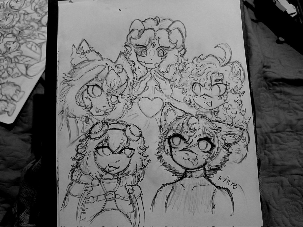 Kiryoelf's tweet image. @MiihCipher @Yoko_a_Yokai @beezedim @LuriZeero @GeneralMib_ @thefunnykimera @SwarmDeath_ @yarinkesabel @yuki_natsu7 @Ivy_nyx_ 

Passou-se um ano e acabei fazendo parte dessa família enorme e fofissima de mariposas, e como eu prometi &amp;gt;:3 eu iria agradecer...