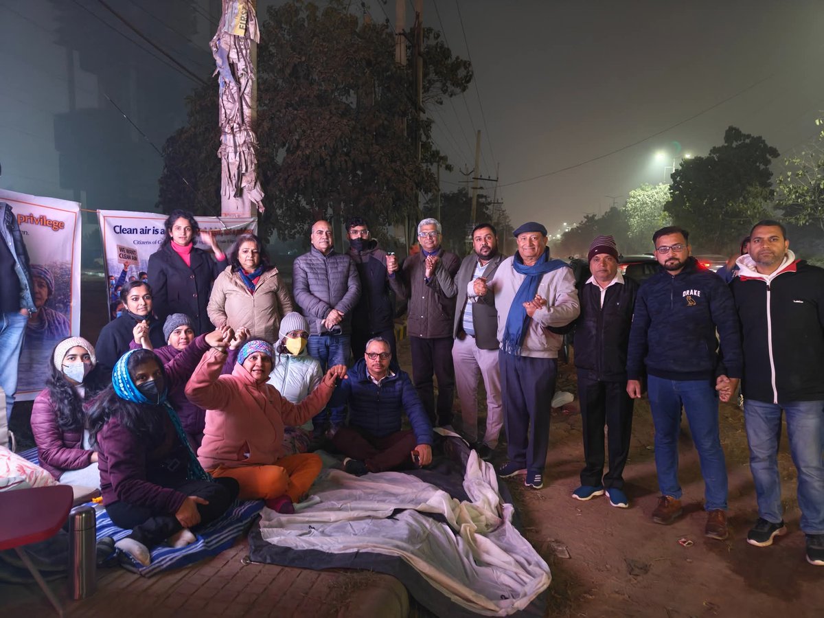 On New Year's Eve when Citizens of all ages decide to come fwd &amp; step out on the cold wintery night -it means something. Wake Up Gurgaon before your health is ruined ! Lets commit to making 2026 a year of rebuilding Gurgaon into a #LiveableHappyGurgaon ! #GuraonAgainstPollution
