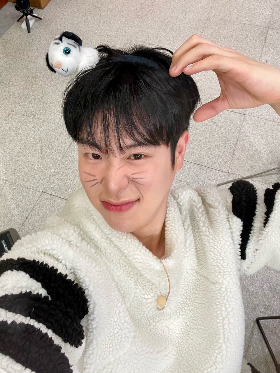 PYOO2O2's tweet image. 지훈아 26년에도 건강하고 행복하고 오래오래보쟈잉 🫶🏻🫶🏻
새해 복 많이 받아🍀💕🍀💕